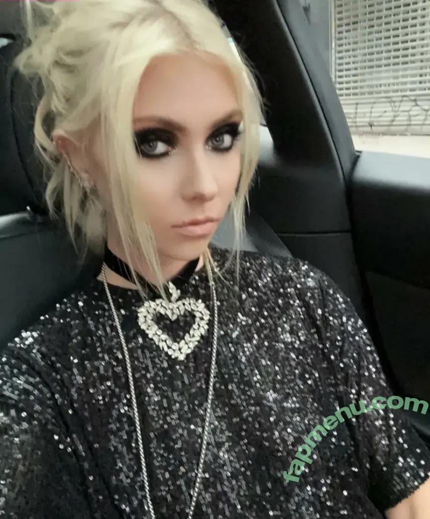 Taylor Momsen nude photo #0448 (aryelsoul / taylormomsen)