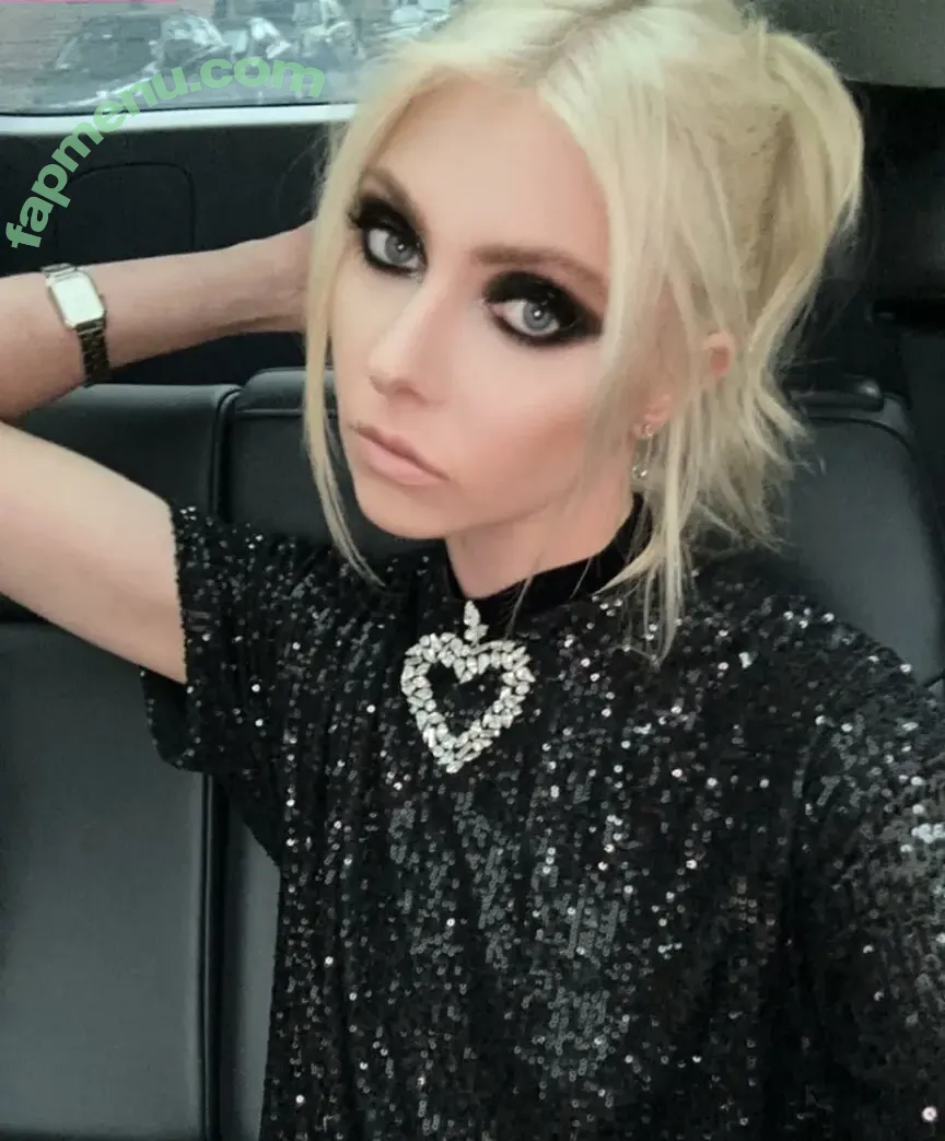 Taylor Momsen nude photo #0452 (aryelsoul / taylormomsen)