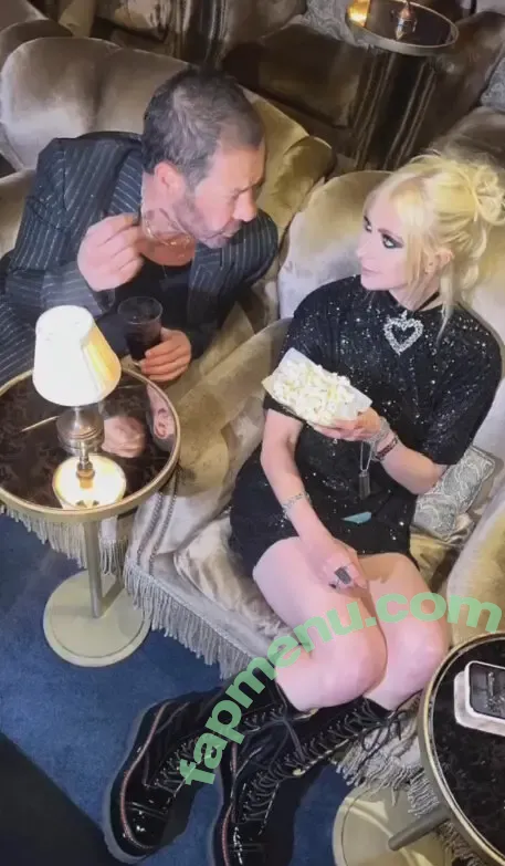 Taylor Momsen nude photo #0453 (aryelsoul / taylormomsen)