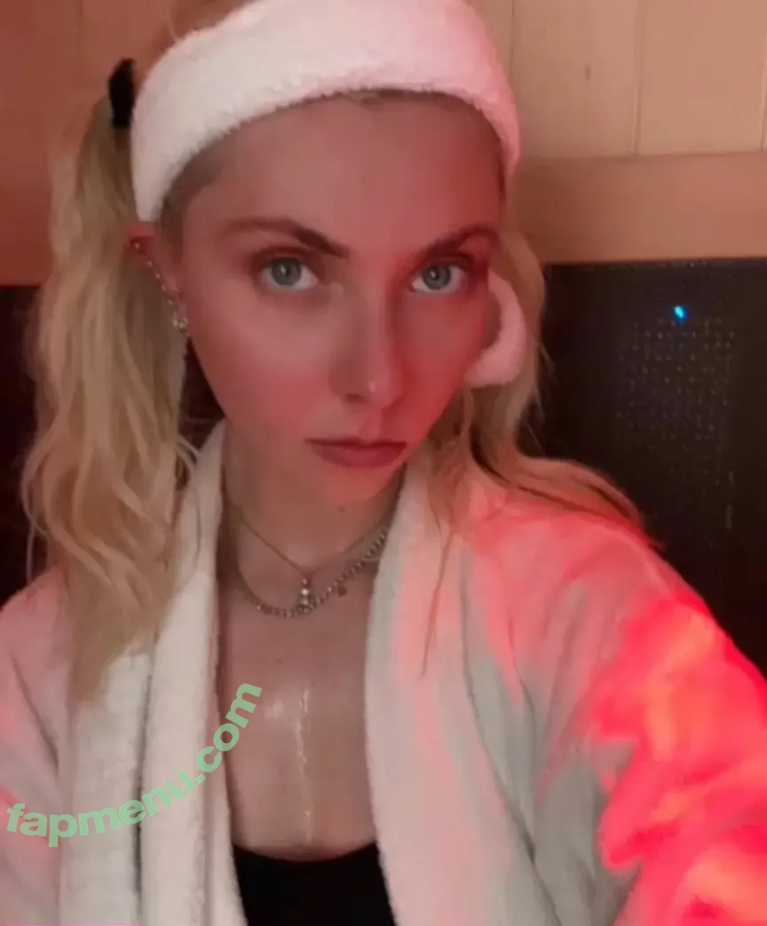 Taylor Momsen nude photo #0465 (aryelsoul / taylormomsen)