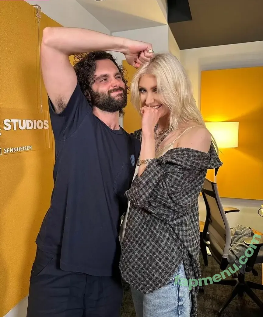 Taylor Momsen nude photo #0542 (aryelsoul / taylormomsen)