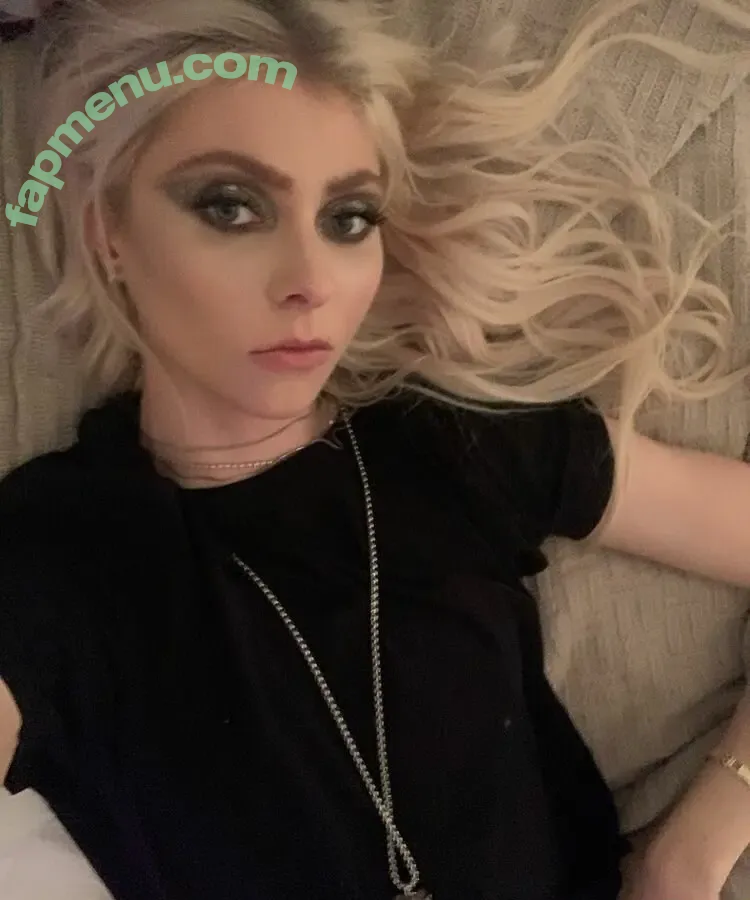 Taylor Momsen nude photo #0577 (aryelsoul / taylormomsen)