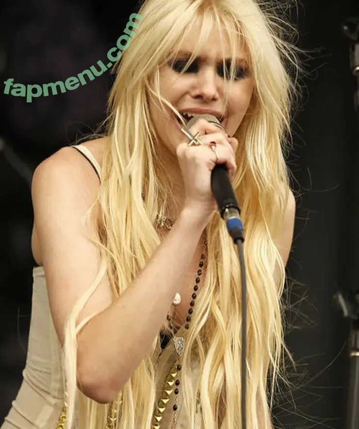 Taylor Momsen nude photo #0580 (aryelsoul / taylormomsen)