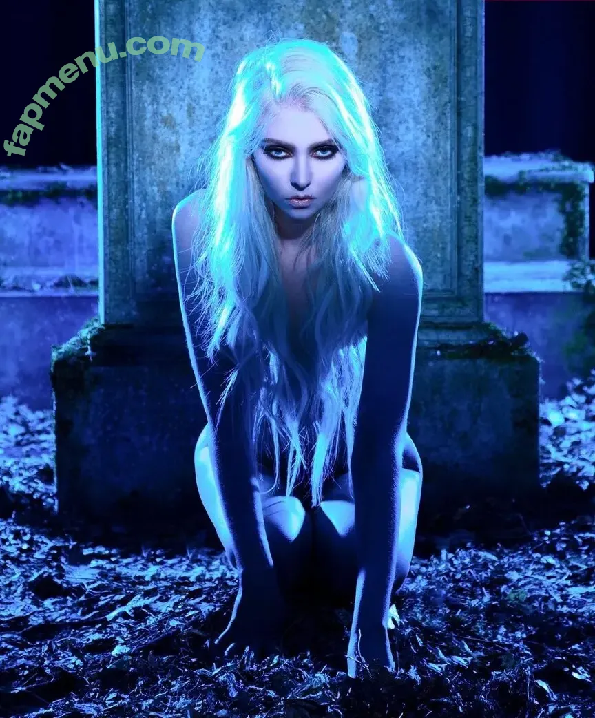 Taylor Momsen nude photo #0584 (aryelsoul / taylormomsen)