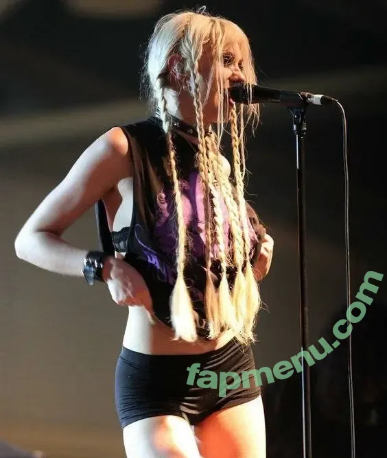 Taylor Momsen nude photo #0594 (aryelsoul / taylormomsen)