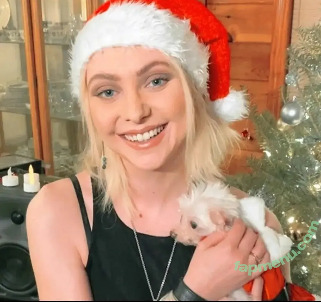 Taylor Momsen nude photo #0606 (aryelsoul / taylormomsen)