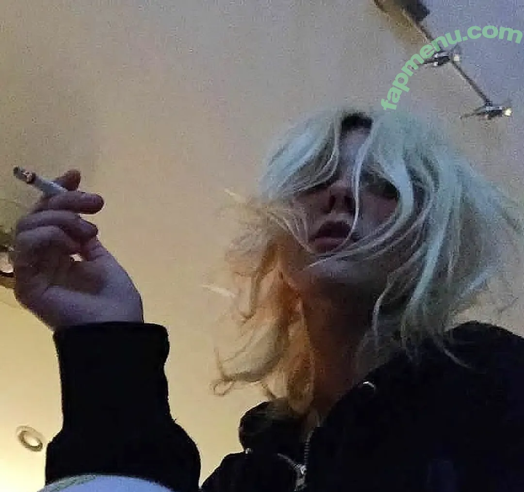 Taylor Momsen nude photo #0611 (aryelsoul / taylormomsen)