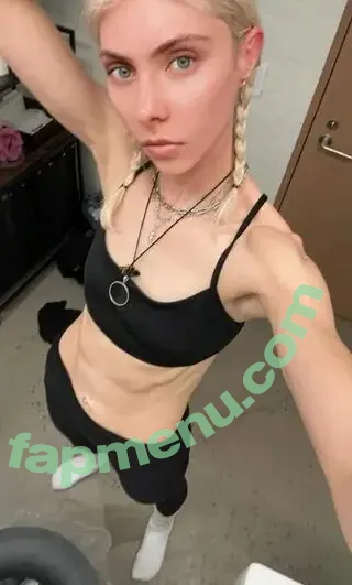 Taylor Momsen nude photo #0624 (aryelsoul / taylormomsen)