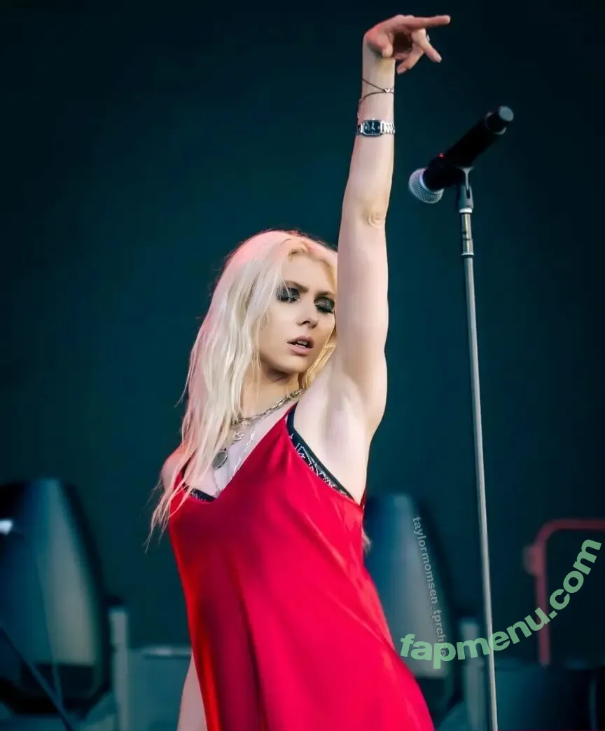 Taylor Momsen nude photo #0744 (aryelsoul / taylormomsen)