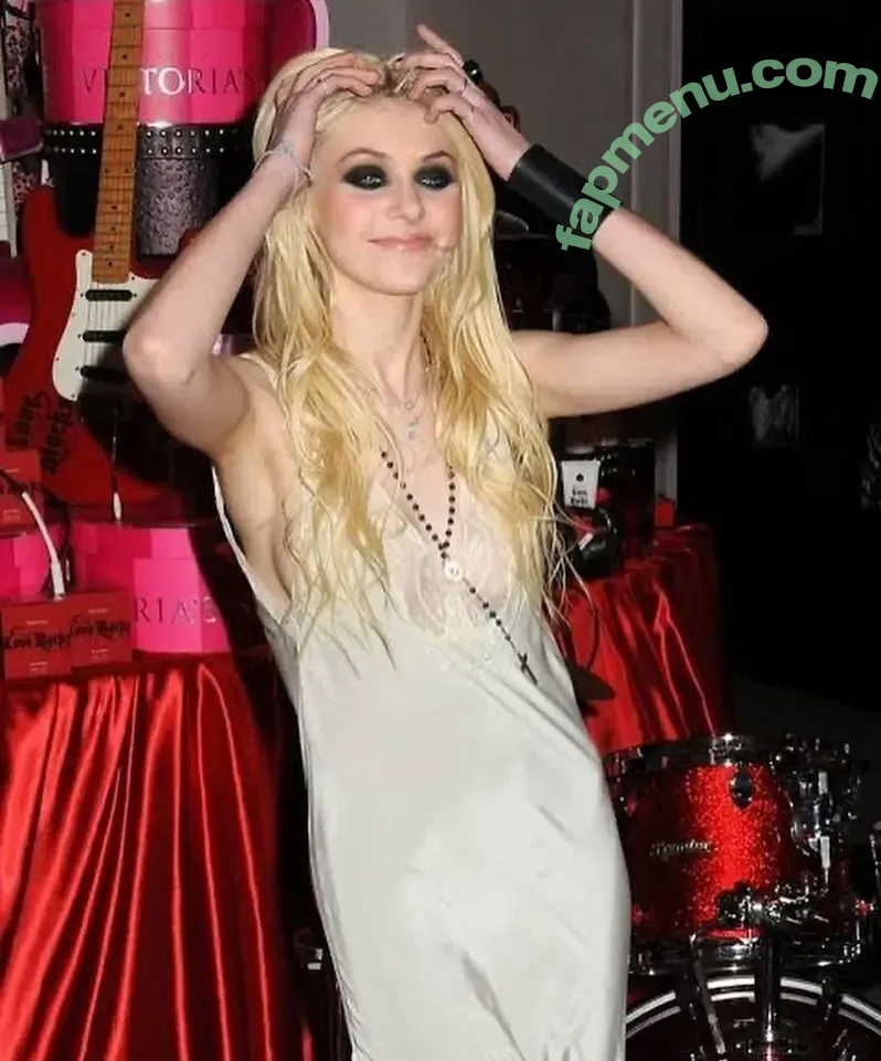 Taylor Momsen nude photo #0748 (aryelsoul / taylormomsen)