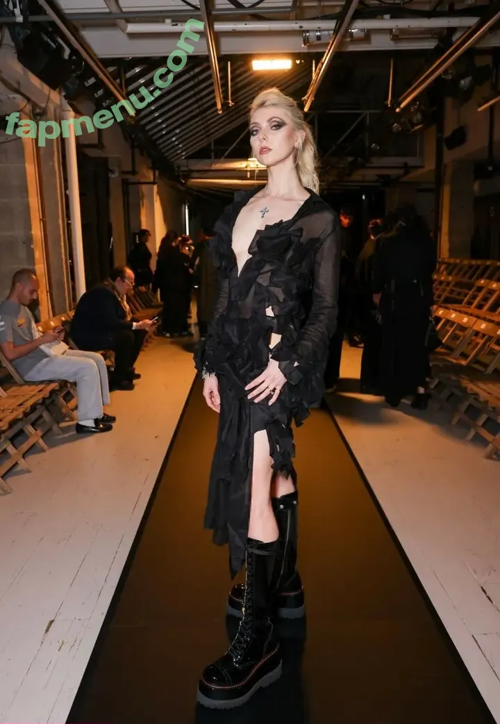 Taylor Momsen nude photo #0781 (aryelsoul / taylormomsen)