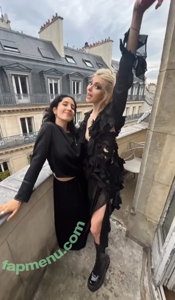 Taylor Momsen nude photo #0784 (aryelsoul / taylormomsen)