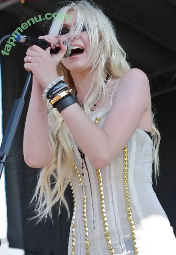 Taylor Momsen nude photo #0824 (aryelsoul / taylormomsen)