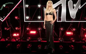 Taylor Momsen / aryelsoul / taylormomsen nude photo #1157