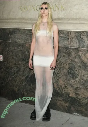 Taylor Momsen / aryelsoul / taylormomsen nude photo #1163