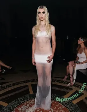 Taylor Momsen / aryelsoul / taylormomsen nude photo #1178