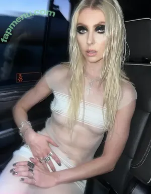 Taylor Momsen / aryelsoul / taylormomsen nude photo #1184