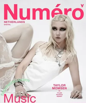 Taylor Momsen / aryelsoul / taylormomsen nude photo #1289