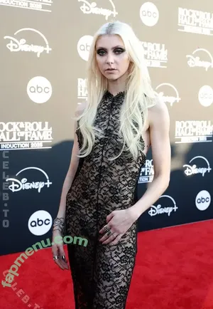 Taylor Momsen / aryelsoul / taylormomsen nude photo #1337