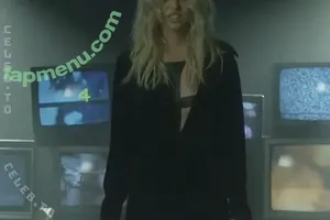 Taylor Momsen / aryelsoul / taylormomsen nude photo #1369