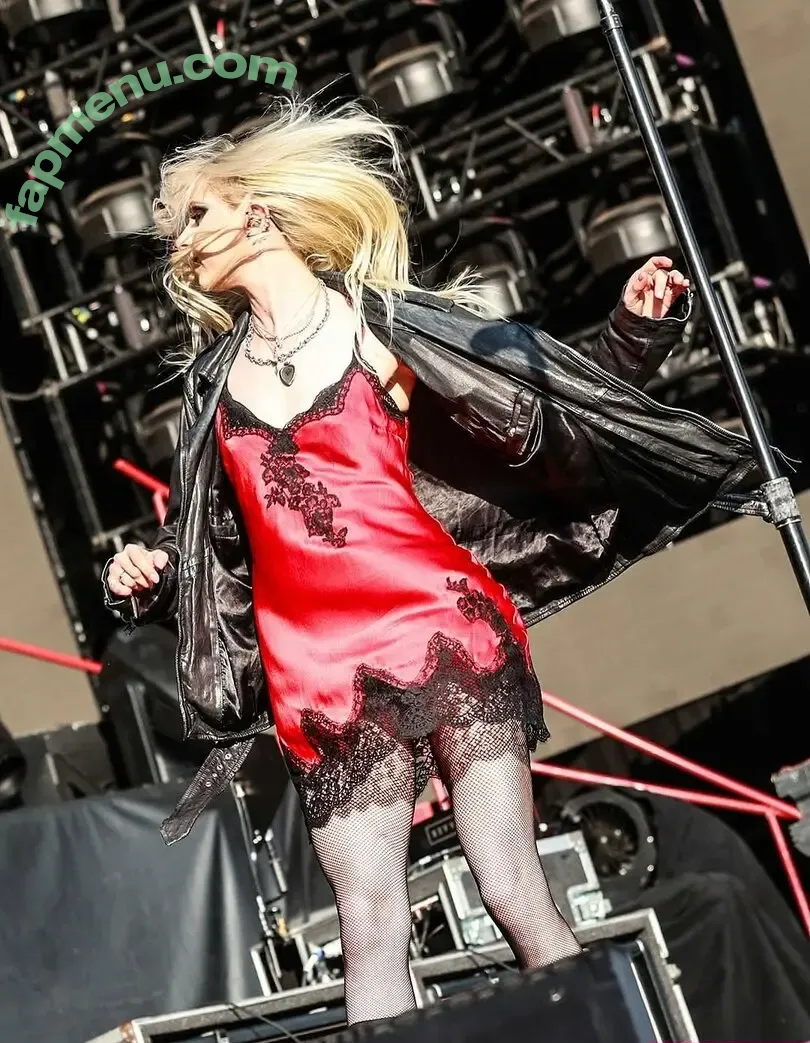 Taylor Momsen nude photo #1086 (aryelsoul / taylormomsen)