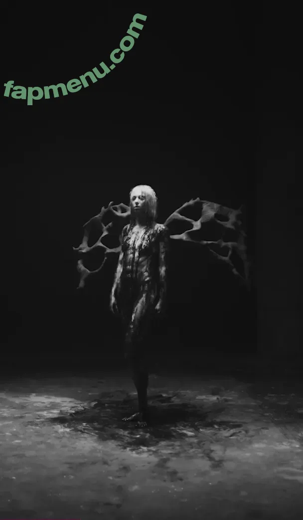 Taylor Momsen nude photo #1095 (aryelsoul / taylormomsen)