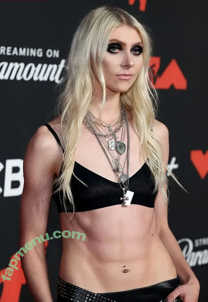 Taylor Momsen nude photo #1138 (aryelsoul / taylormomsen)