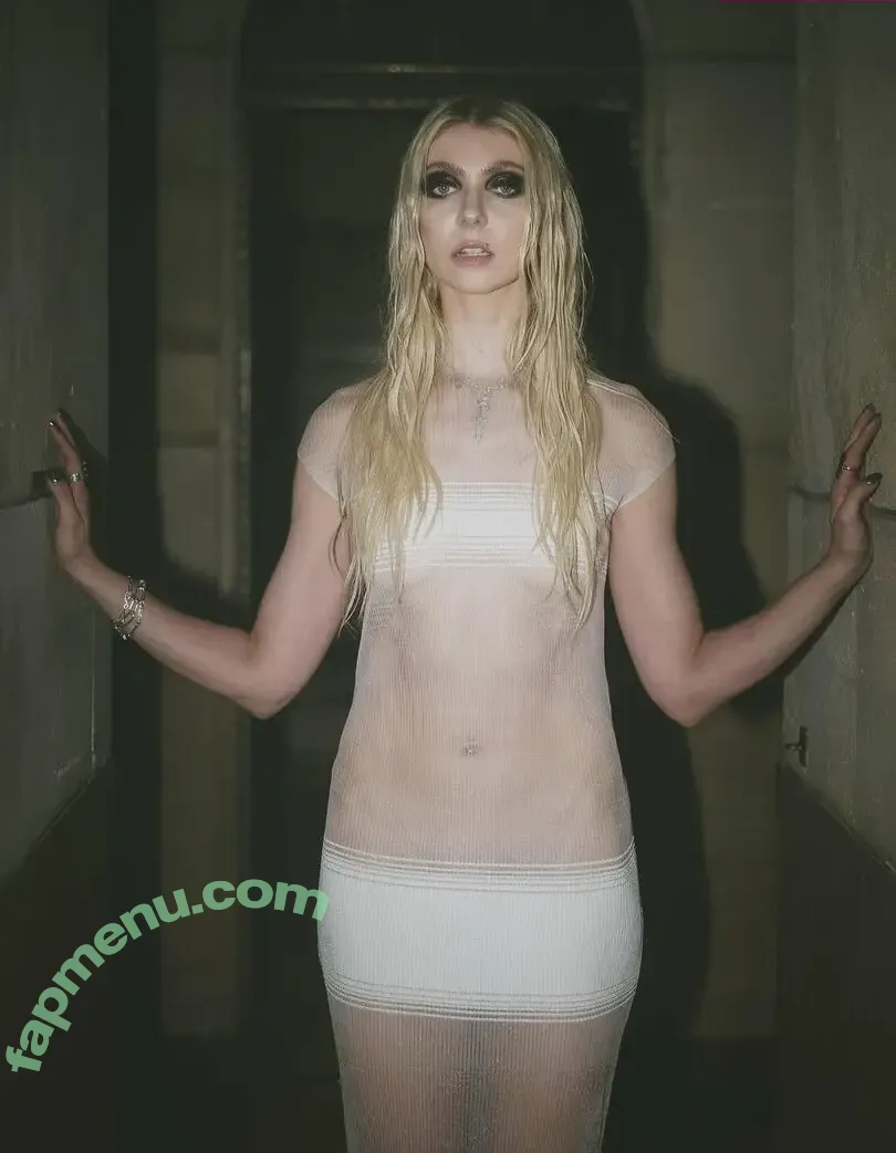 Taylor Momsen nude photo #1164 (aryelsoul / taylormomsen)