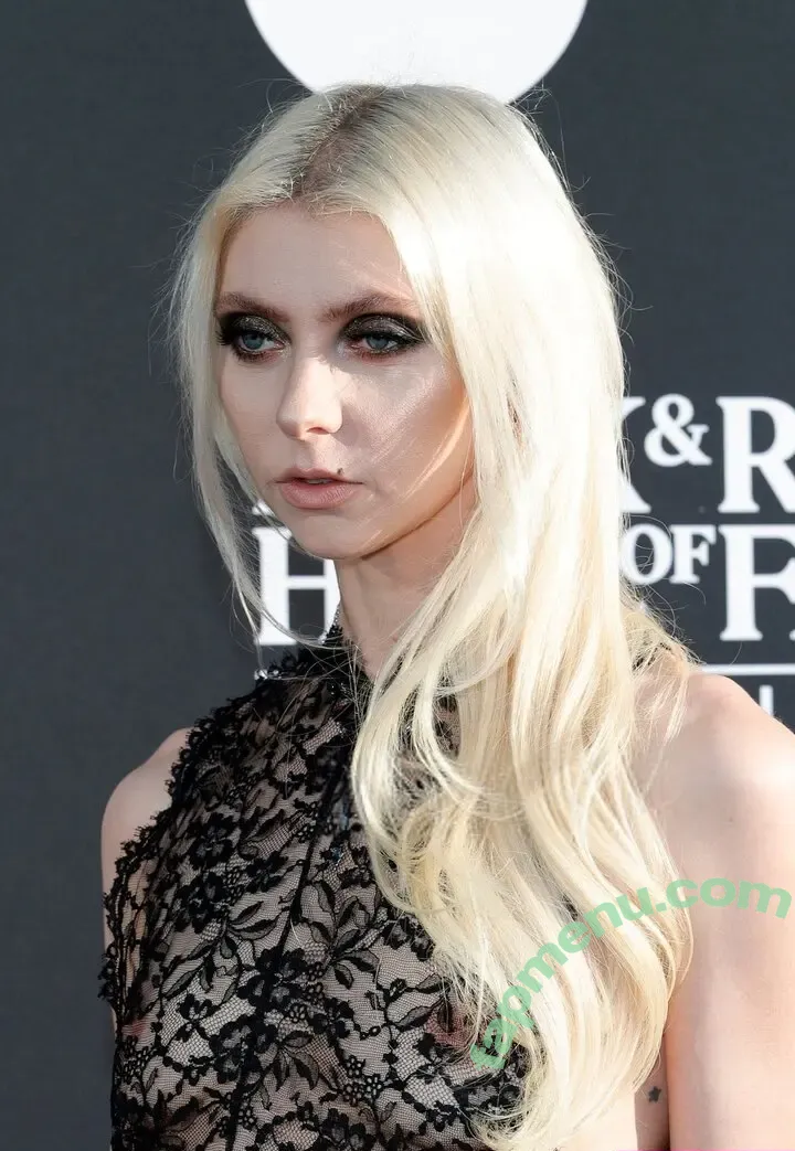 Taylor Momsen nude photo #1238 (aryelsoul / taylormomsen)