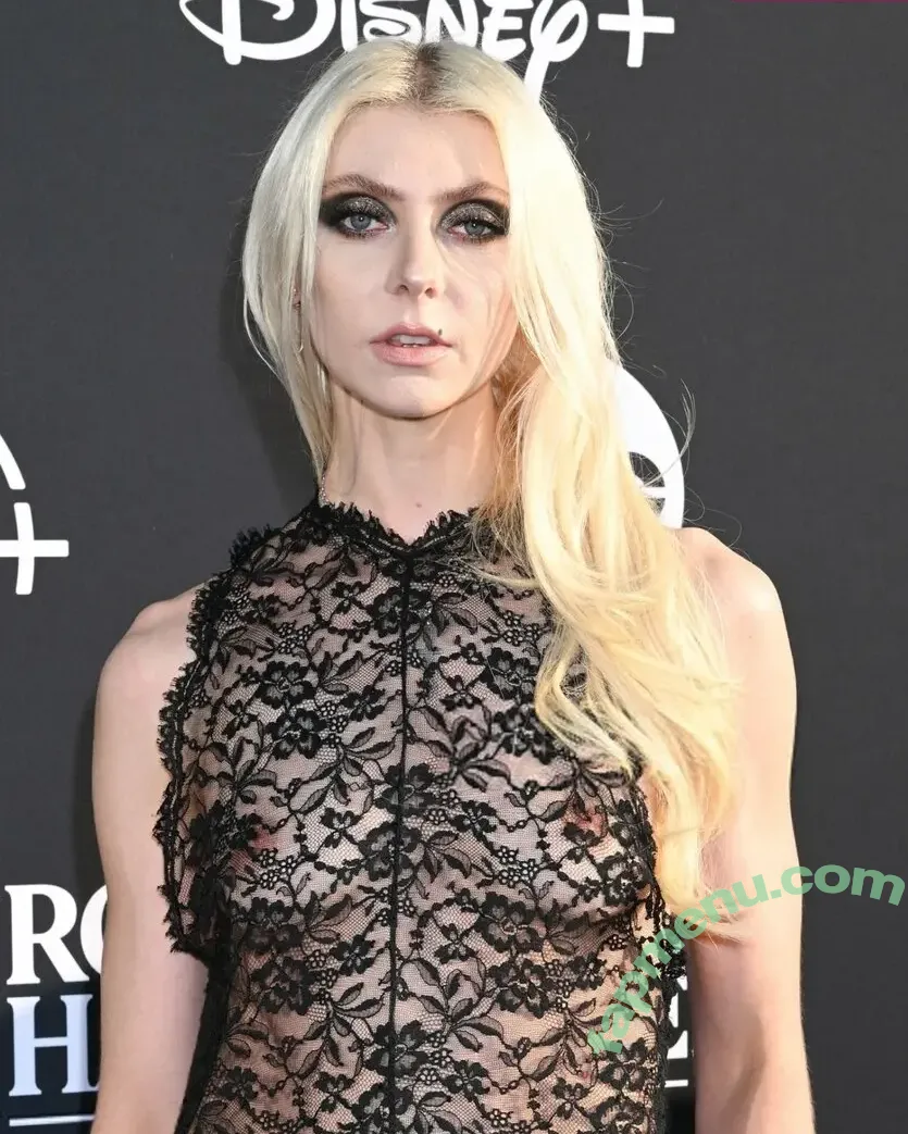 Taylor Momsen nude photo #1267 (aryelsoul / taylormomsen)