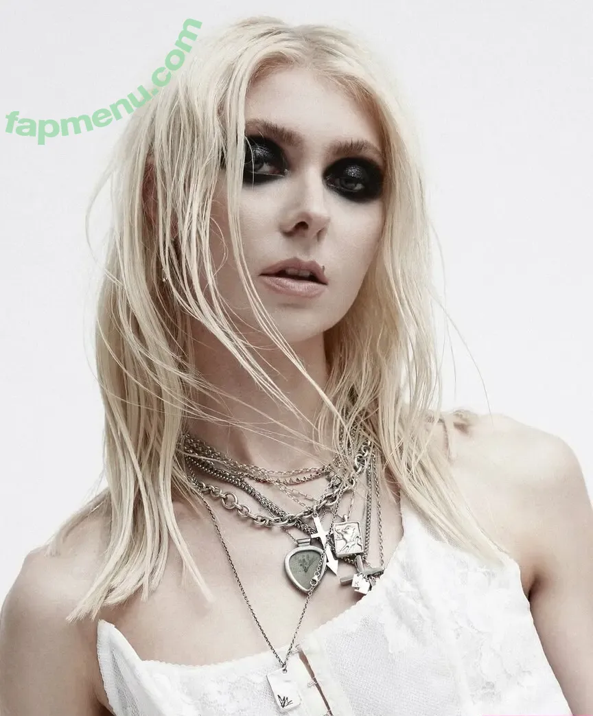 Taylor Momsen nude photo #1286 (aryelsoul / taylormomsen)