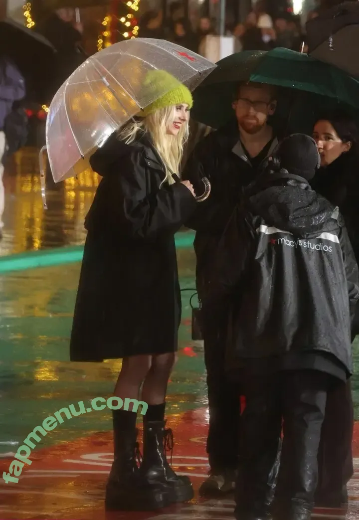 Taylor Momsen nude photo #1323 (aryelsoul / taylormomsen)