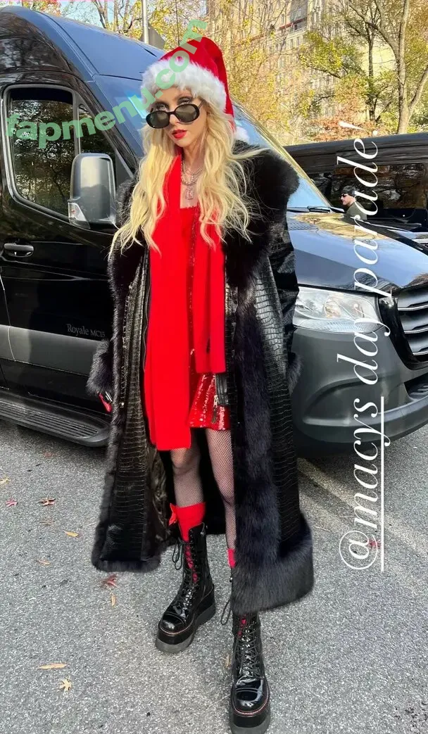 Taylor Momsen nude photo #1325 (aryelsoul / taylormomsen)