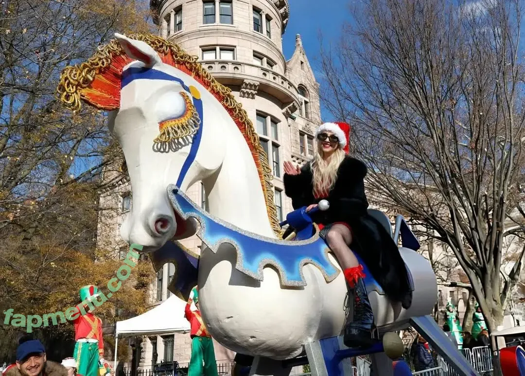 Taylor Momsen nude photo #1326 (aryelsoul / taylormomsen)