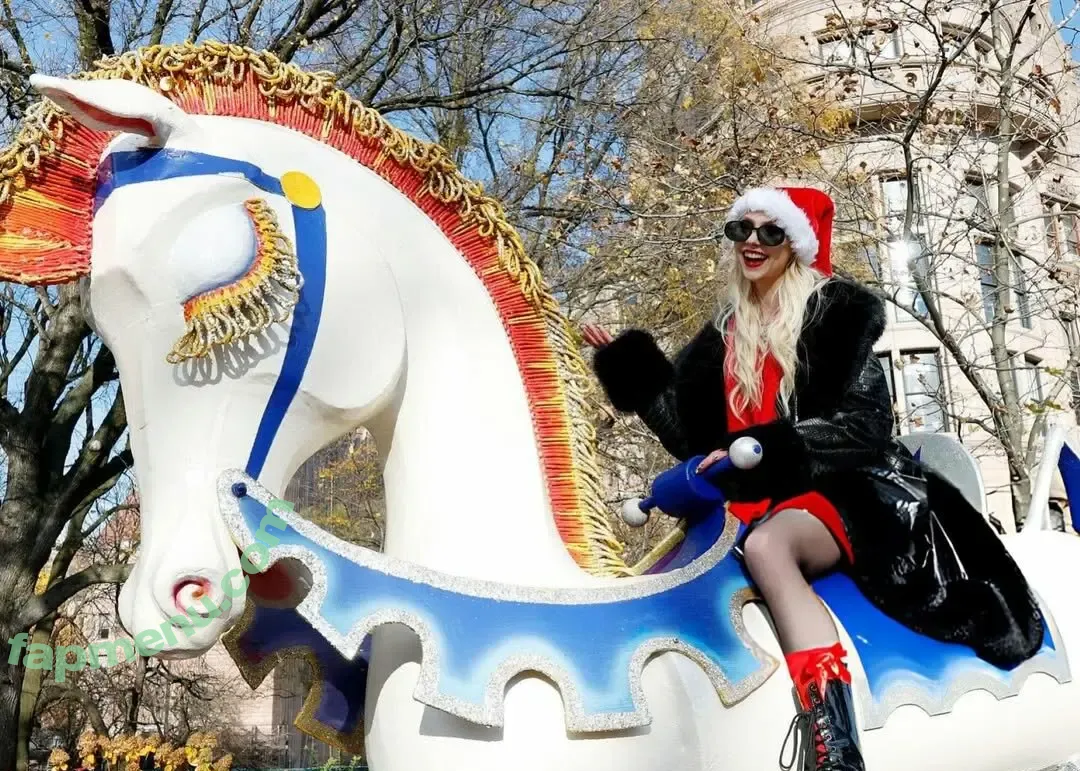 Taylor Momsen nude photo #1327 (aryelsoul / taylormomsen)