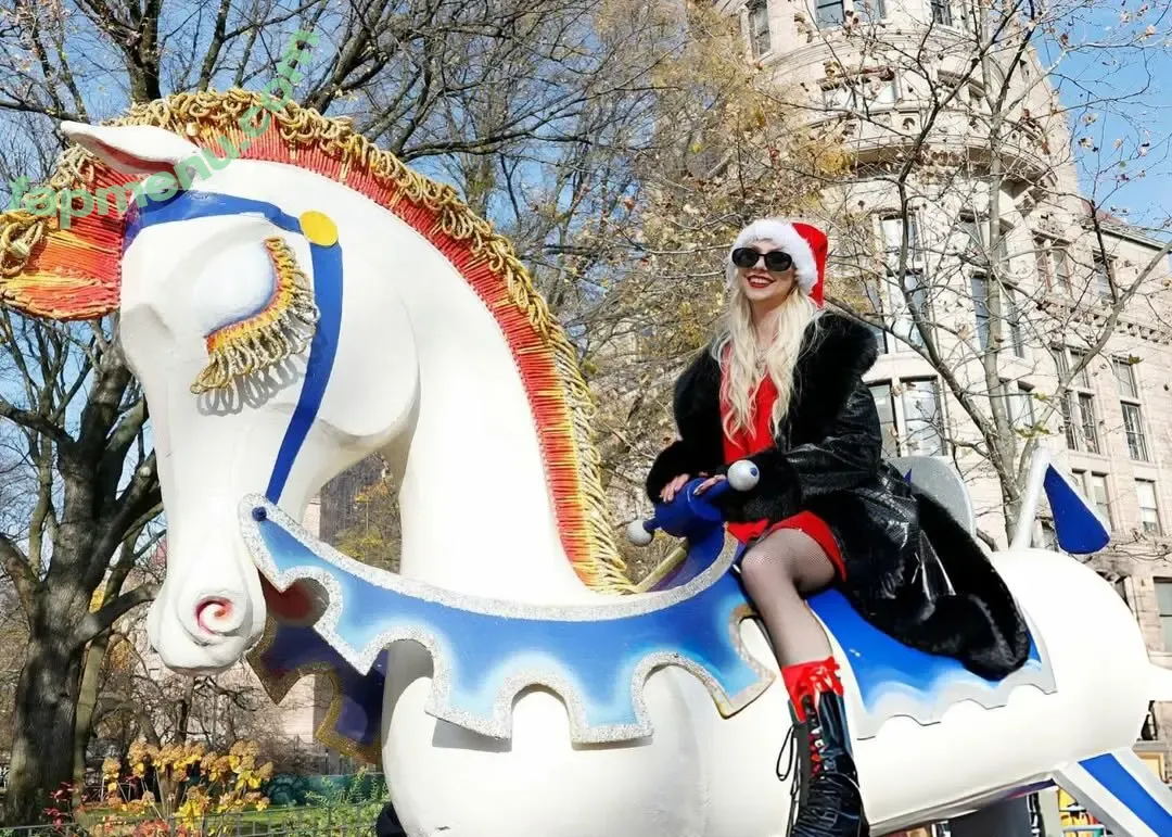 Taylor Momsen nude photo #1328 (aryelsoul / taylormomsen)