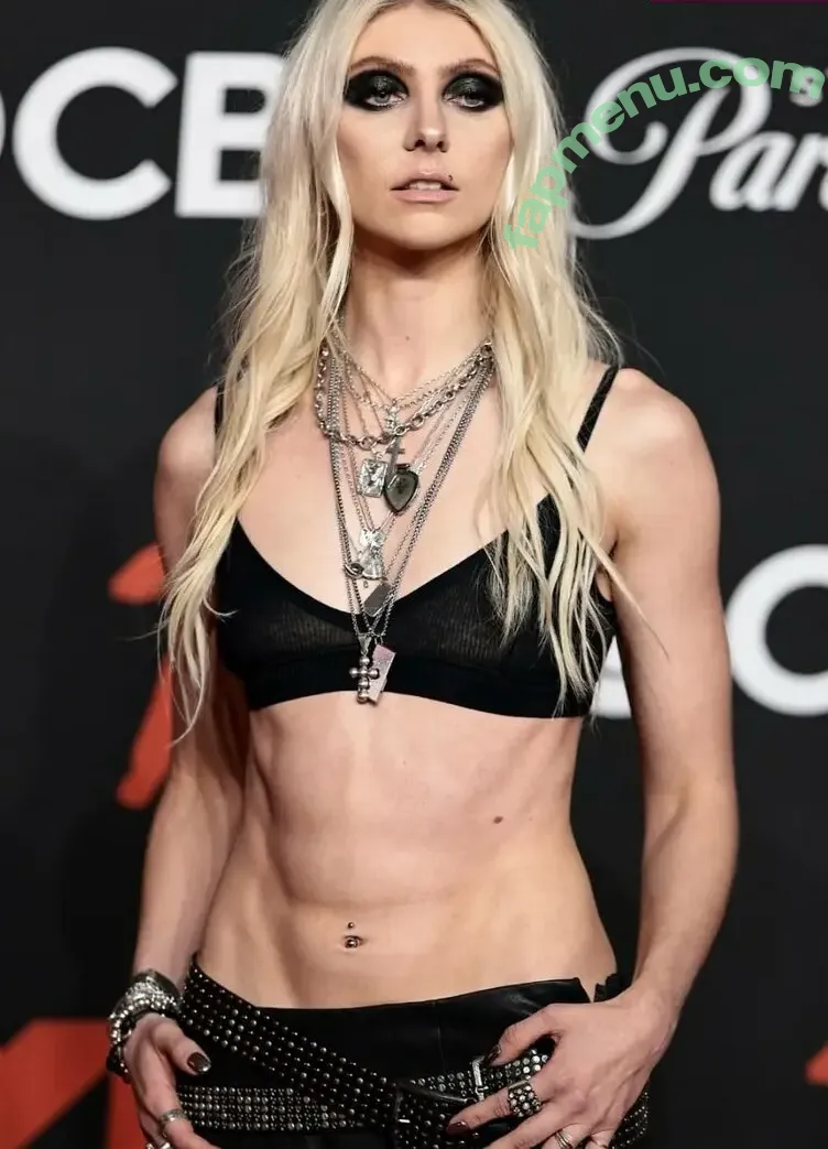 Taylor Momsen nude photo #1332 (aryelsoul / taylormomsen)