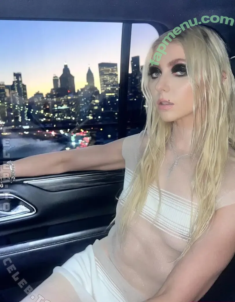 Taylor Momsen nude photo #1345 (aryelsoul / taylormomsen)