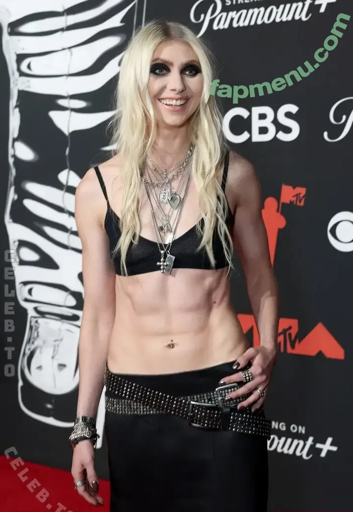 Taylor Momsen nude photo #1352 (aryelsoul / taylormomsen)