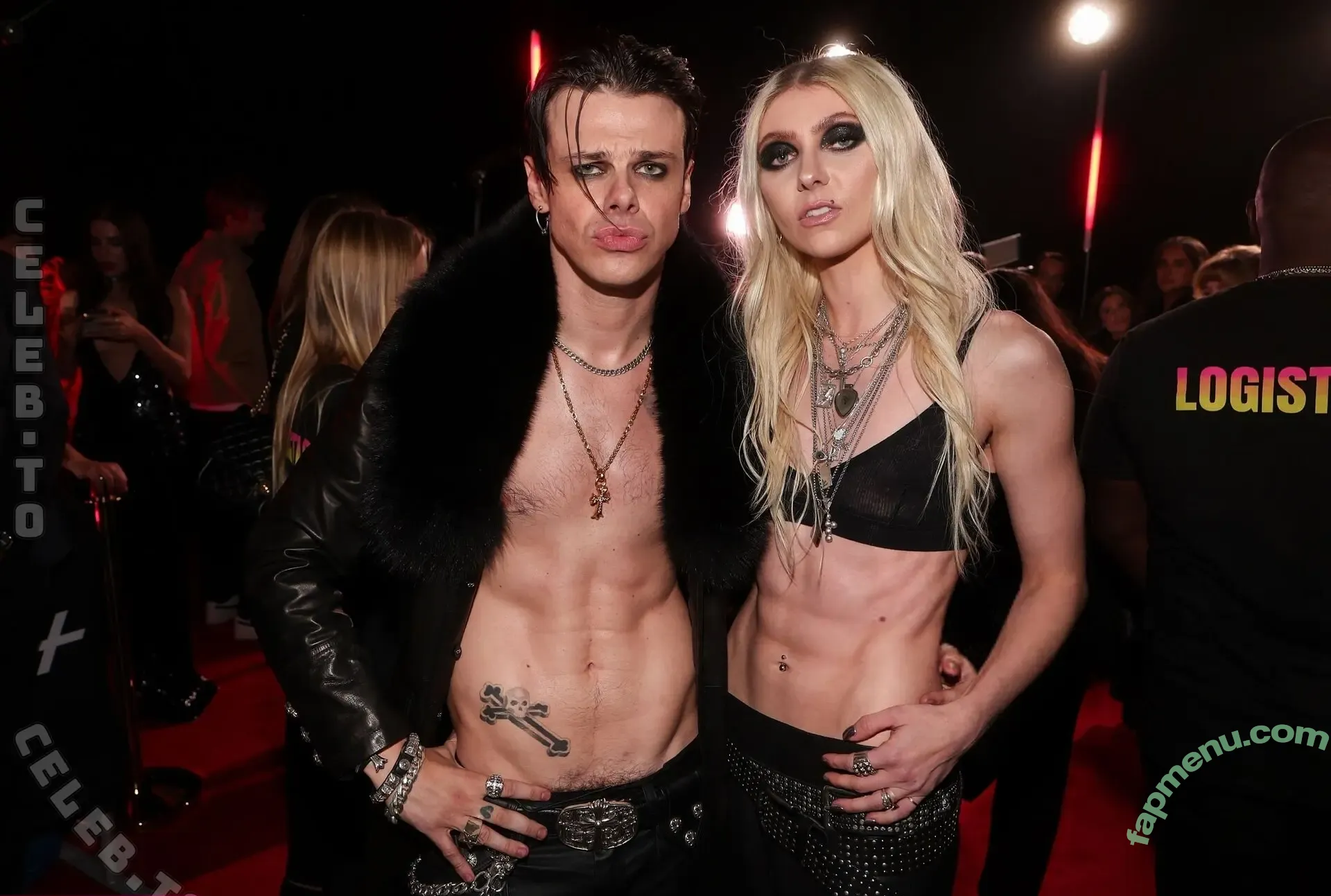 Taylor Momsen nude photo #1359 (aryelsoul / taylormomsen)