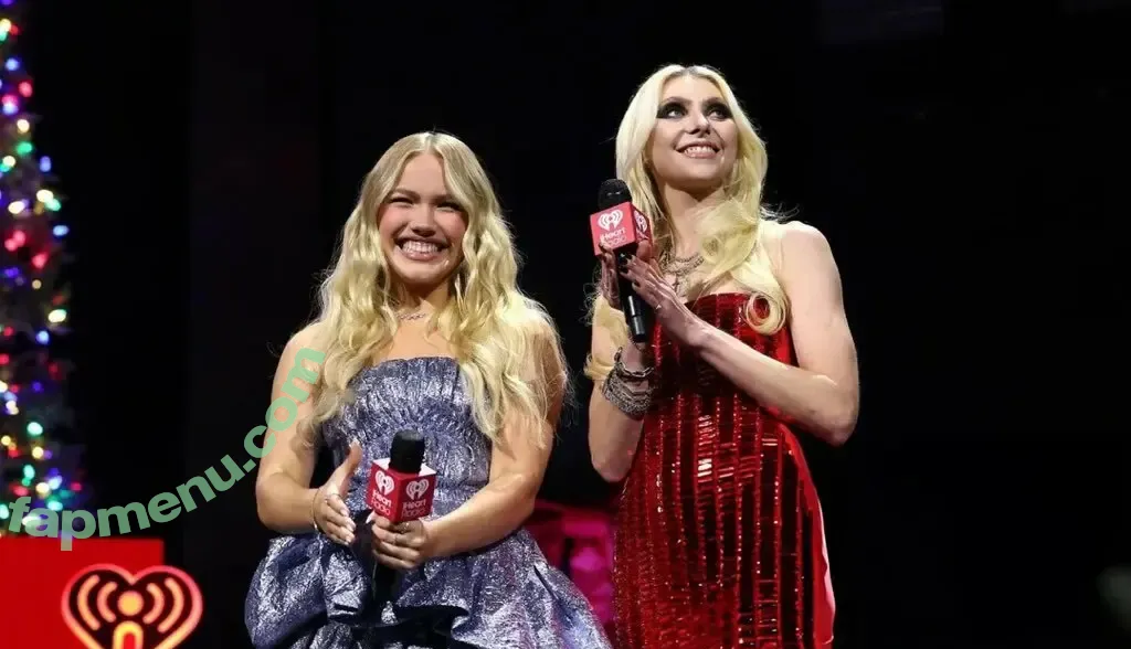 Taylor Momsen nude photo #1376 (aryelsoul / taylormomsen)