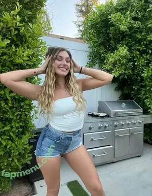 Taylor Renfroe / taylahhbabyyy / taylor.rrenfroe nude photo #0036