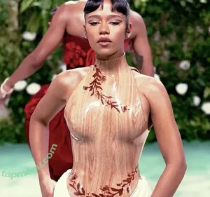 Taylor Russell / tayrussell / tyrussell nude photo #0304