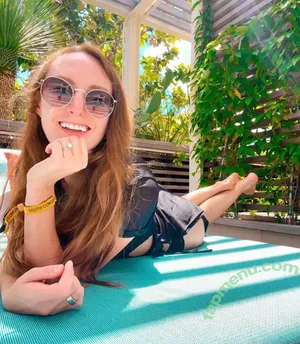 Taylor Watts / taylorrwatts nude photo #0009