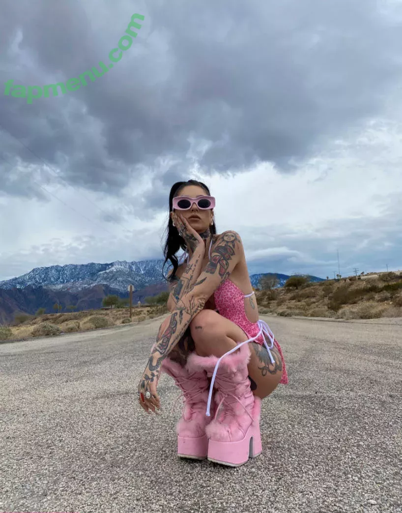 Taylor White nude photo #0020 (taylorwhitetv / tigerlily.taylor)