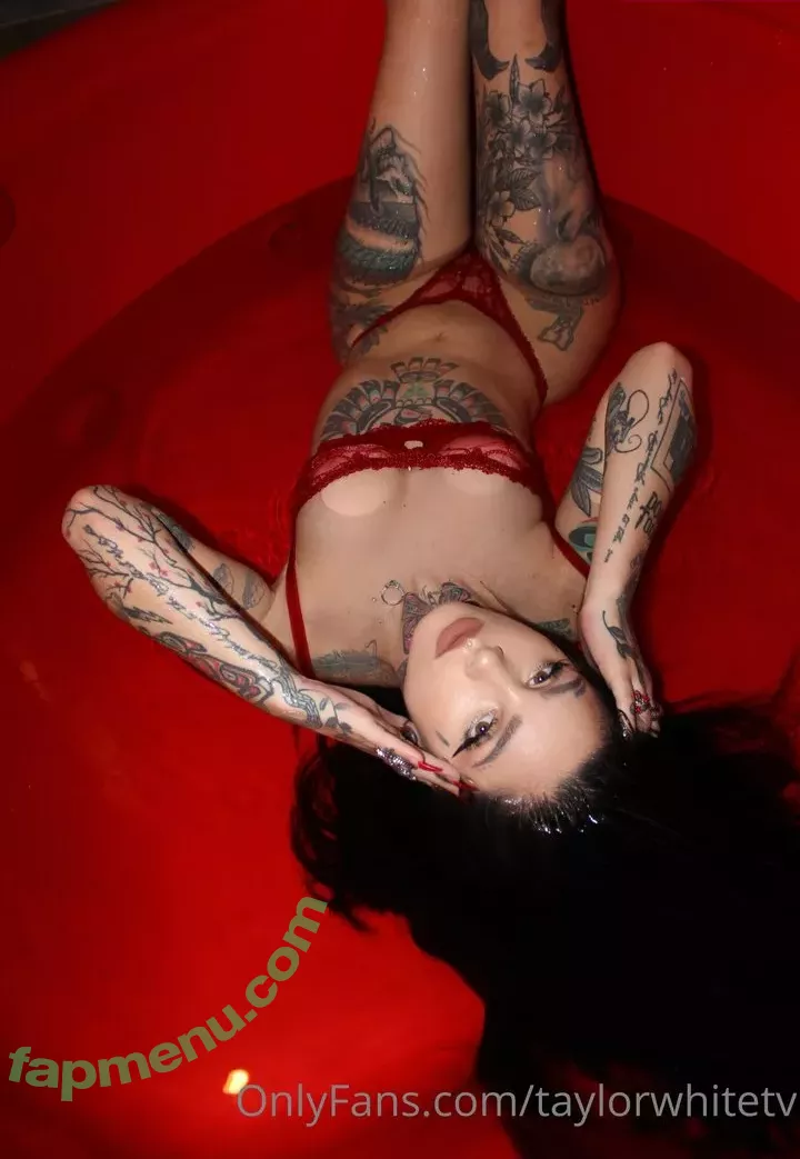 Taylor White nude photo #0059 (taylorwhitetv / tigerlily.taylor)