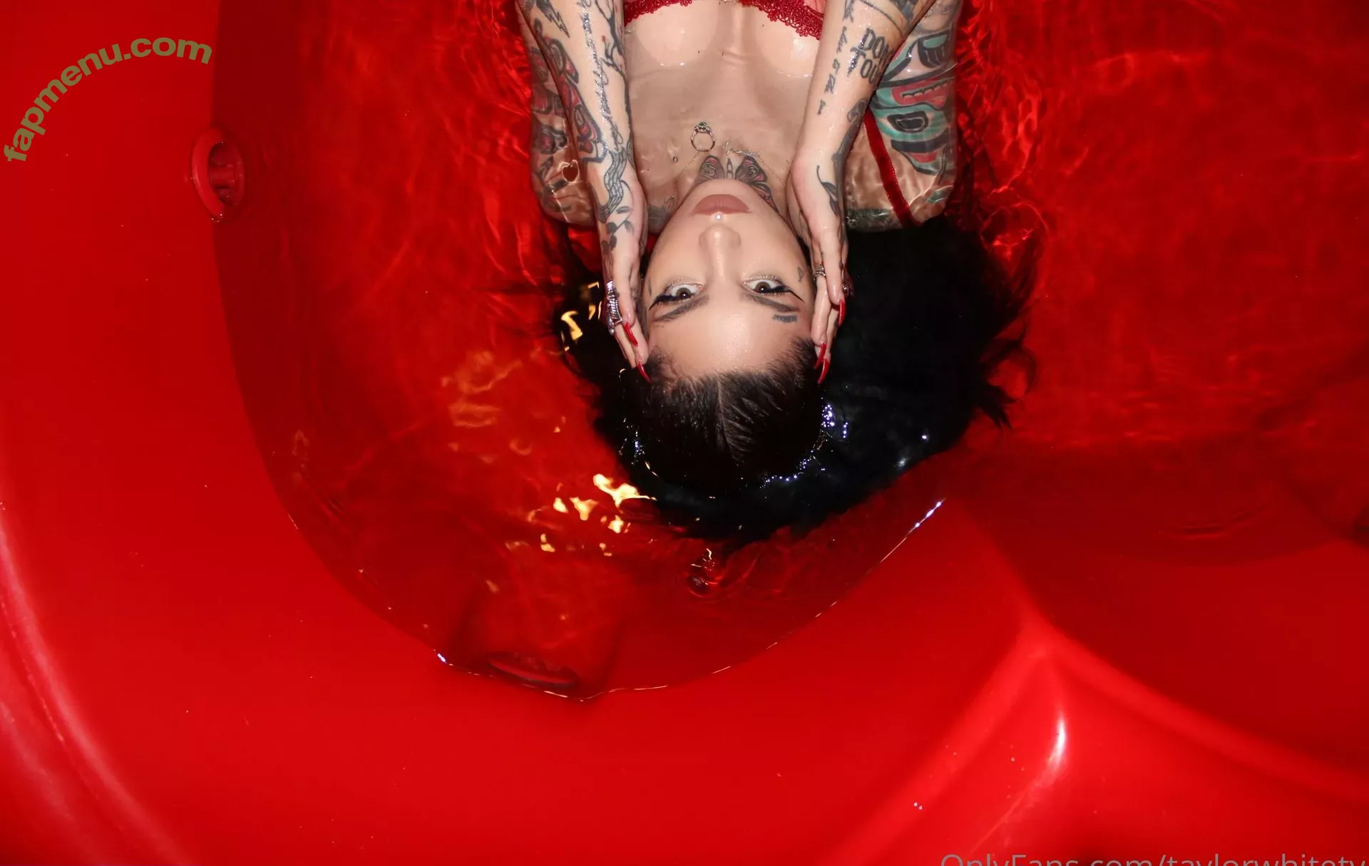 Taylor White nude photo #0064 (taylorwhitetv / tigerlily.taylor)