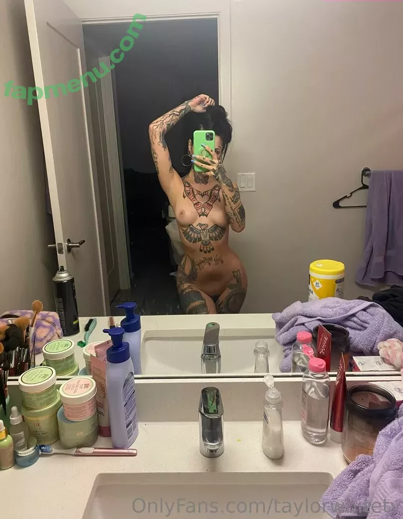 Taylor White nude photo #0514 (taylorwhitetv / tigerlily.taylor)