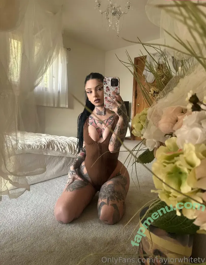 Taylor White nude photo #1122 (taylorwhitetv / tigerlily.taylor)