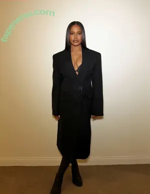 Taylour Paige / taylour nude photo #0037